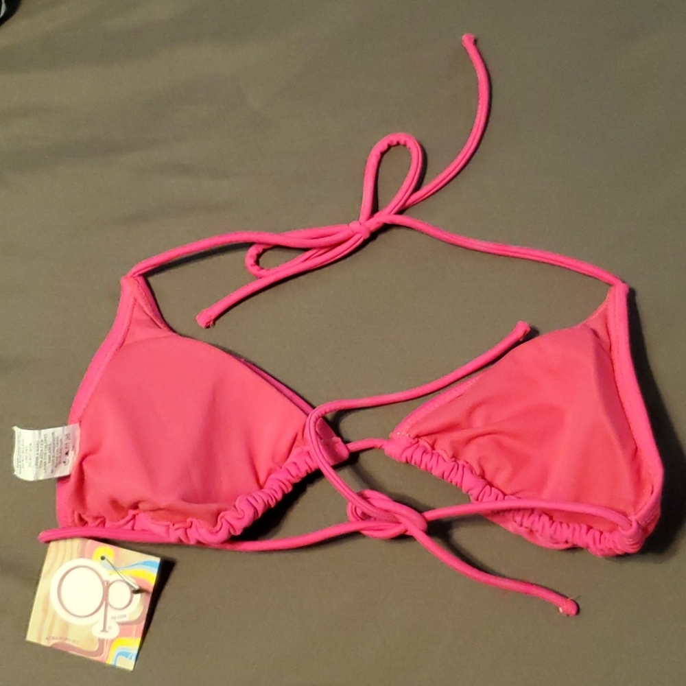 Pink Bikini - Picture 5 of 7